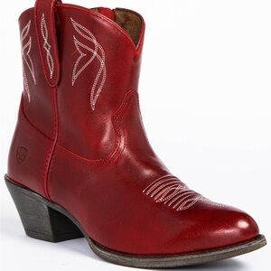 ARIAT DARLIN ROSY RED BOOTS - ROUND TOE 
SIZE 11 B